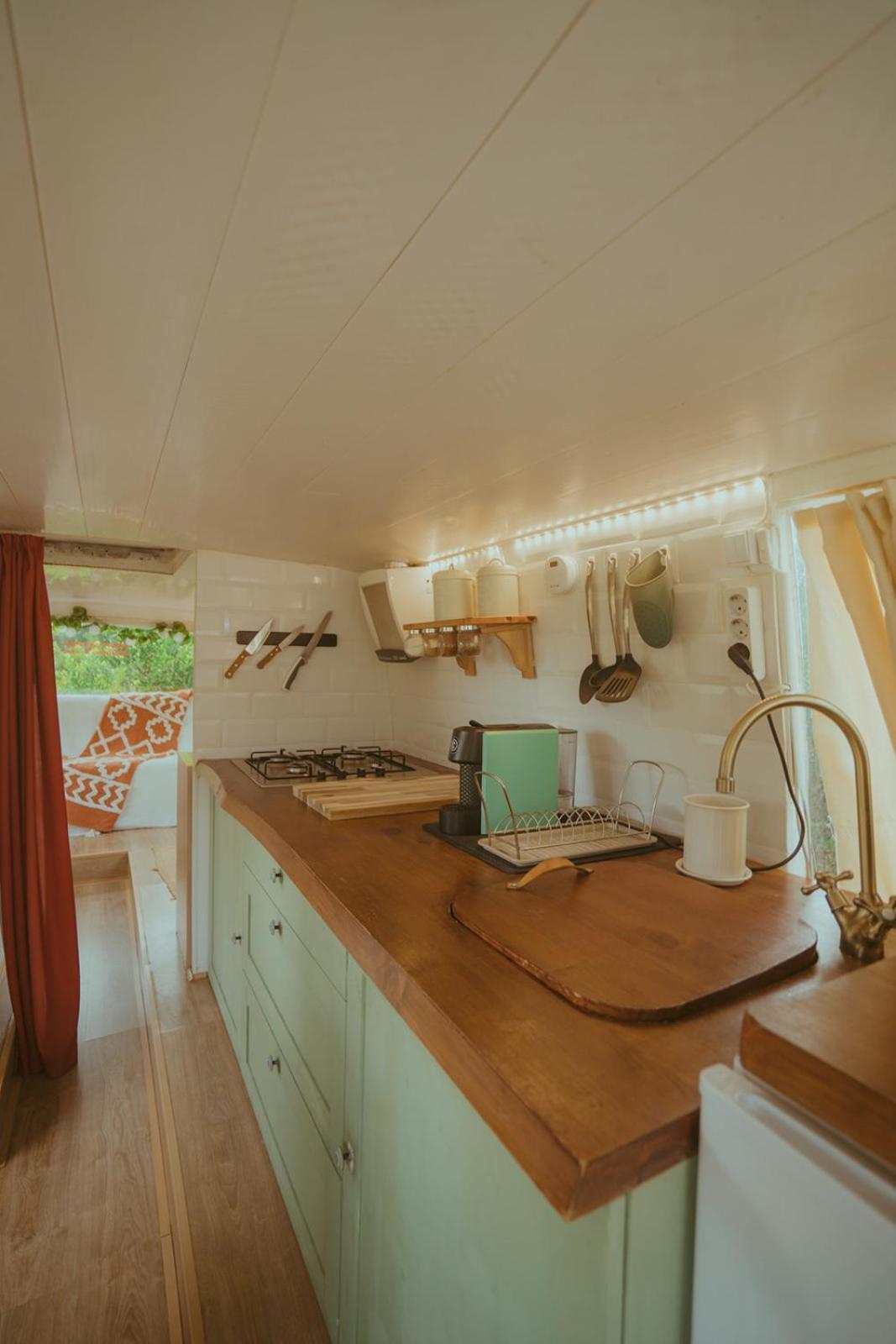 The Amazing Inacio Bus Converted Home Σίντρα Εξωτερικό φωτογραφία